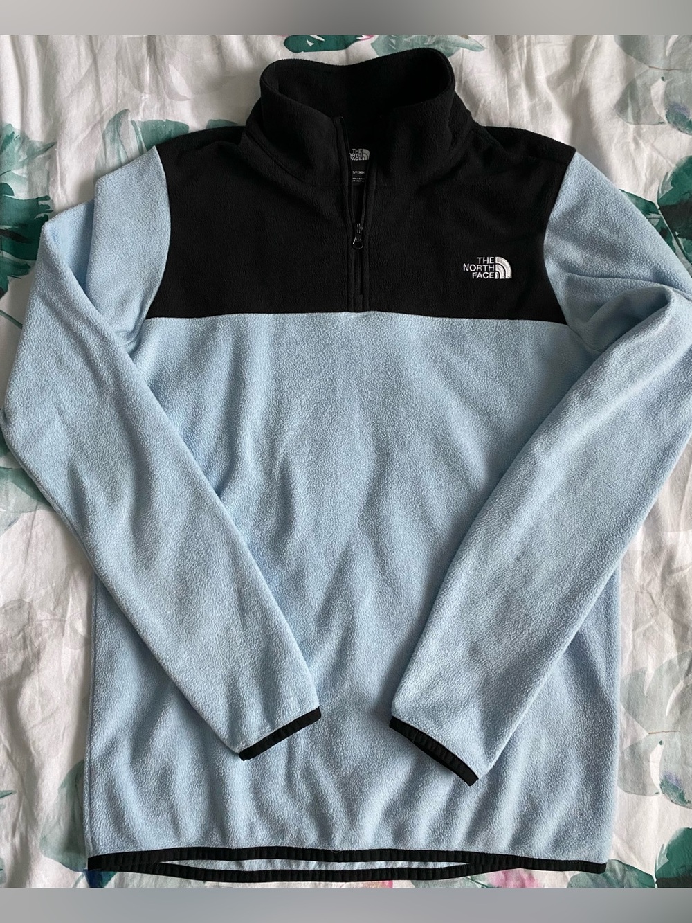 The North Face Light Blue and Black Half-Zip Fleece Pullover